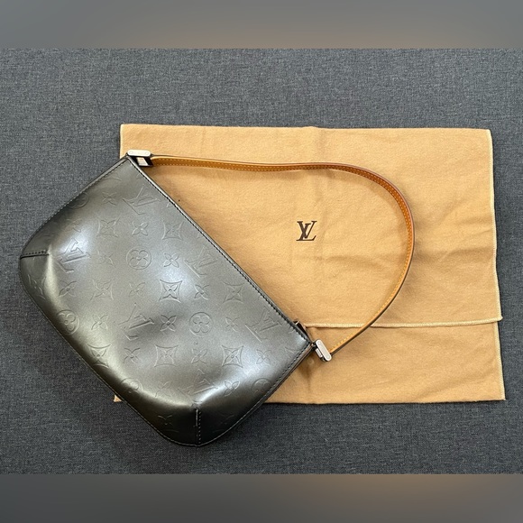 Pre-loved Louis Vuitton Vintage Monogram Mat Fowler Bag / Verified Authentic - Picture 10 of 11